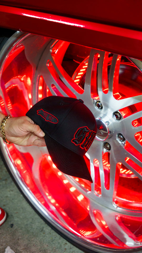 👺 Blk & Red Suede Cap 🧢 [𝕷𝖎𝖒𝖎𝖙𝖊𝖉 𝕰𝖉𝖎𝖙𝖎𝖔𝖓] 💥100 ENTRIES💥
