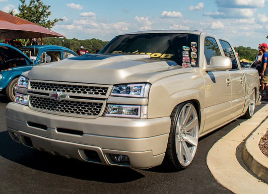 (Custom Chrome Color) SueloMob Windshield Sticker