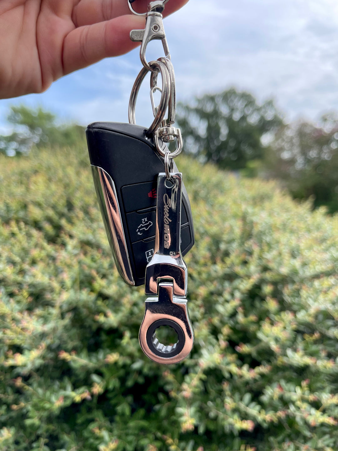 💥100 ENTRIES💥: SueloMob 10MM Socket Keychain 🔧